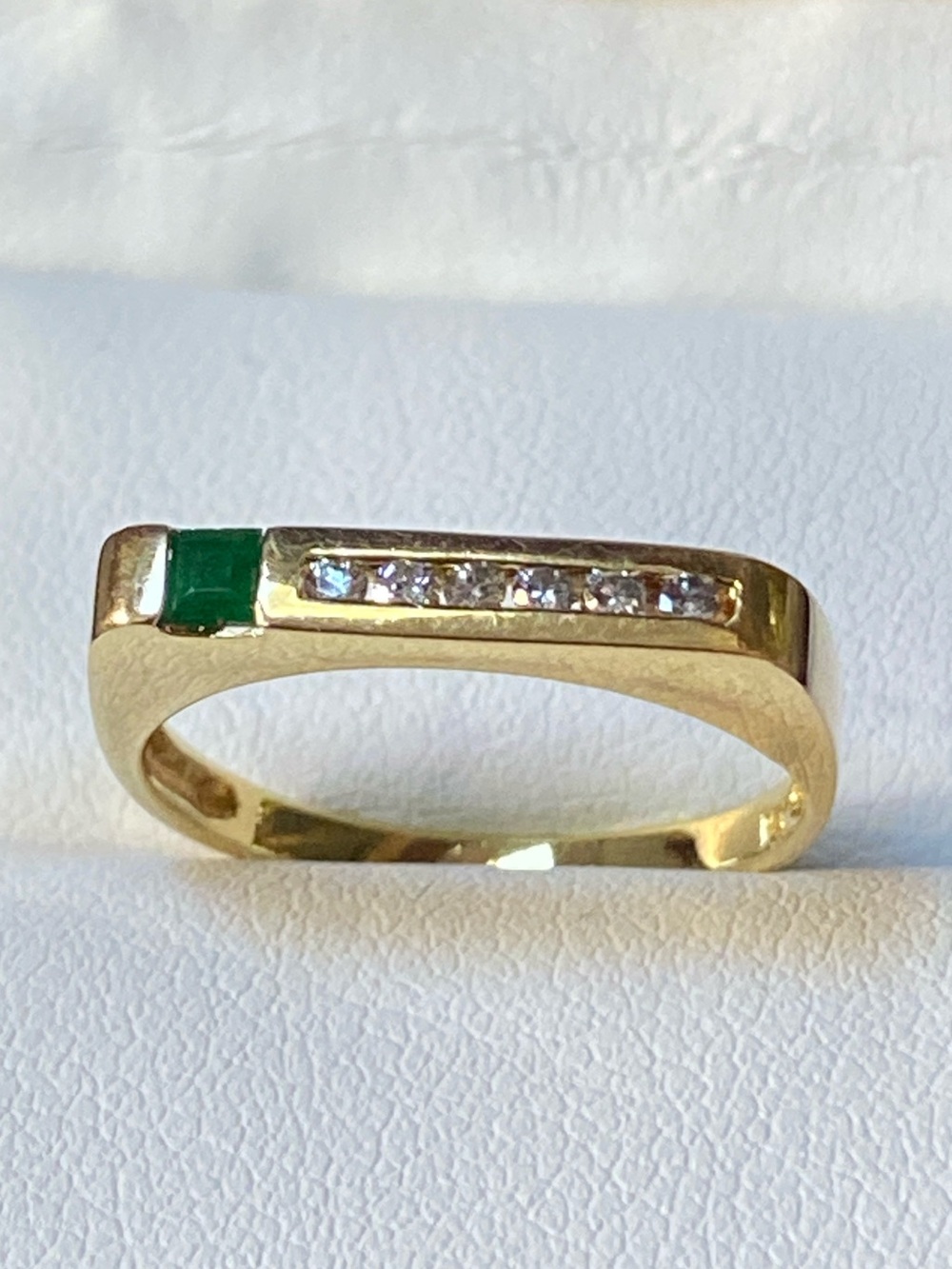 Elegant Gold Emerald and Diamond Bar Ring - Women Jewelry